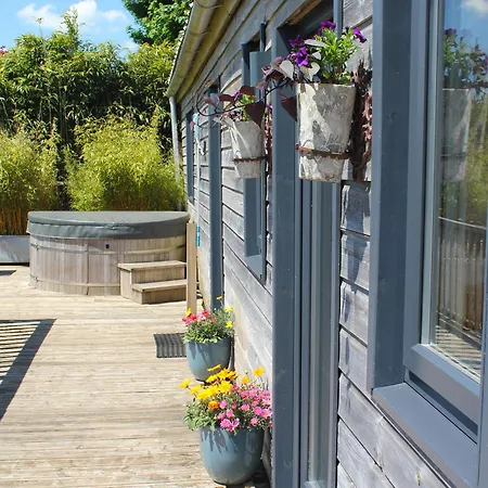 Holiday home The Cowshed Merrymeet